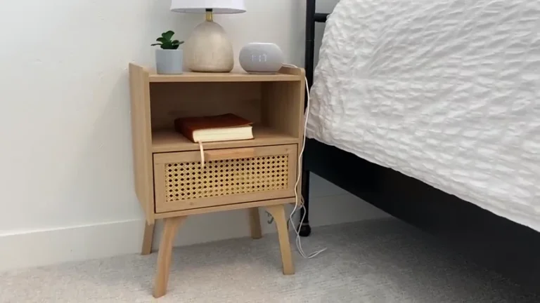 Lerliuo Rattan Nightstand