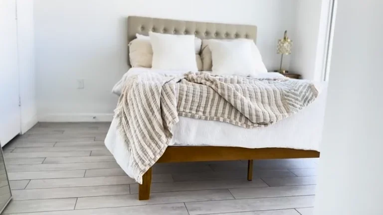 Wood Platform Bed