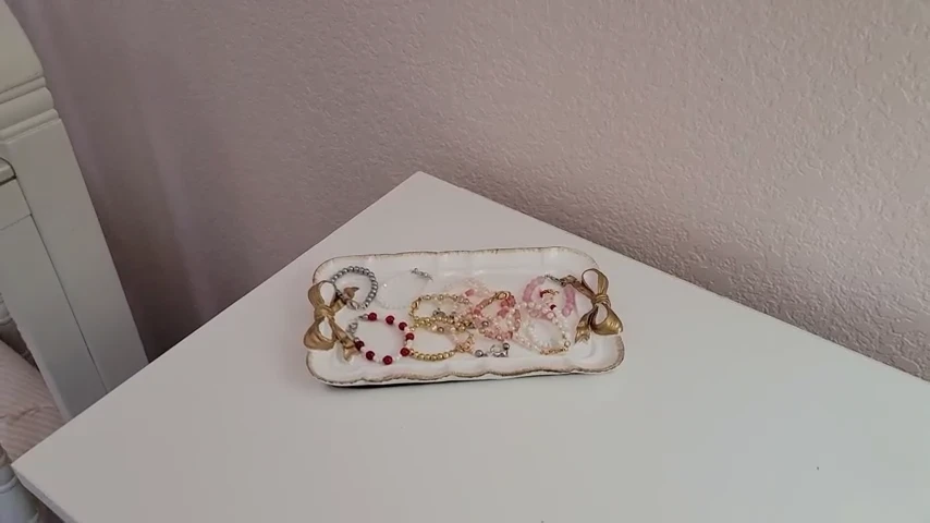 8 Best Vintage Furniture Picks to Elevate Your Home Décor Warmtree Vintage Decorative Tray
